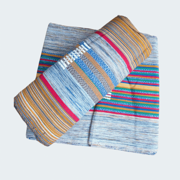 Pagne Faso Dan Fani fait main, tissé au Burkina Faso. Idéal pour vos créations de mode, mariage ou cérémonies. Disponible en plusieurs motifs et couleurs